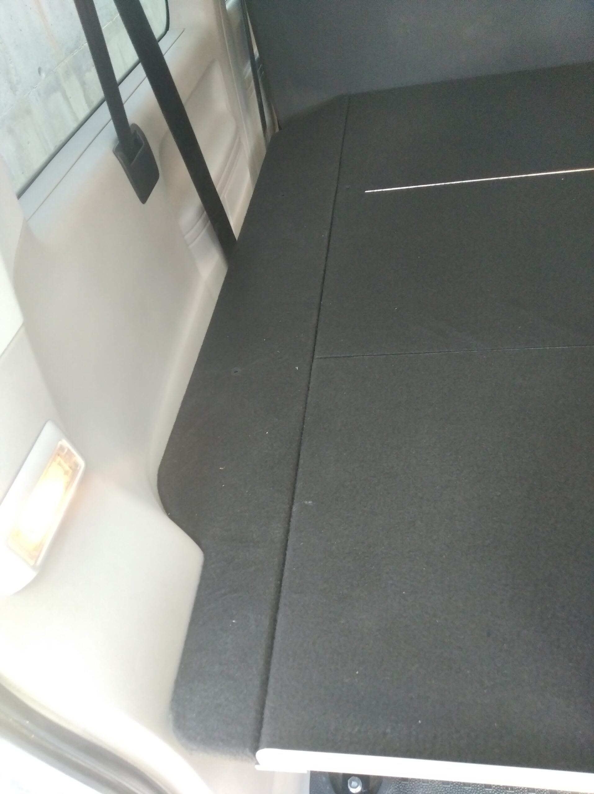 Kit de cama para Volkswagen Caravelle T5/T6 2ª Fila (Corta)