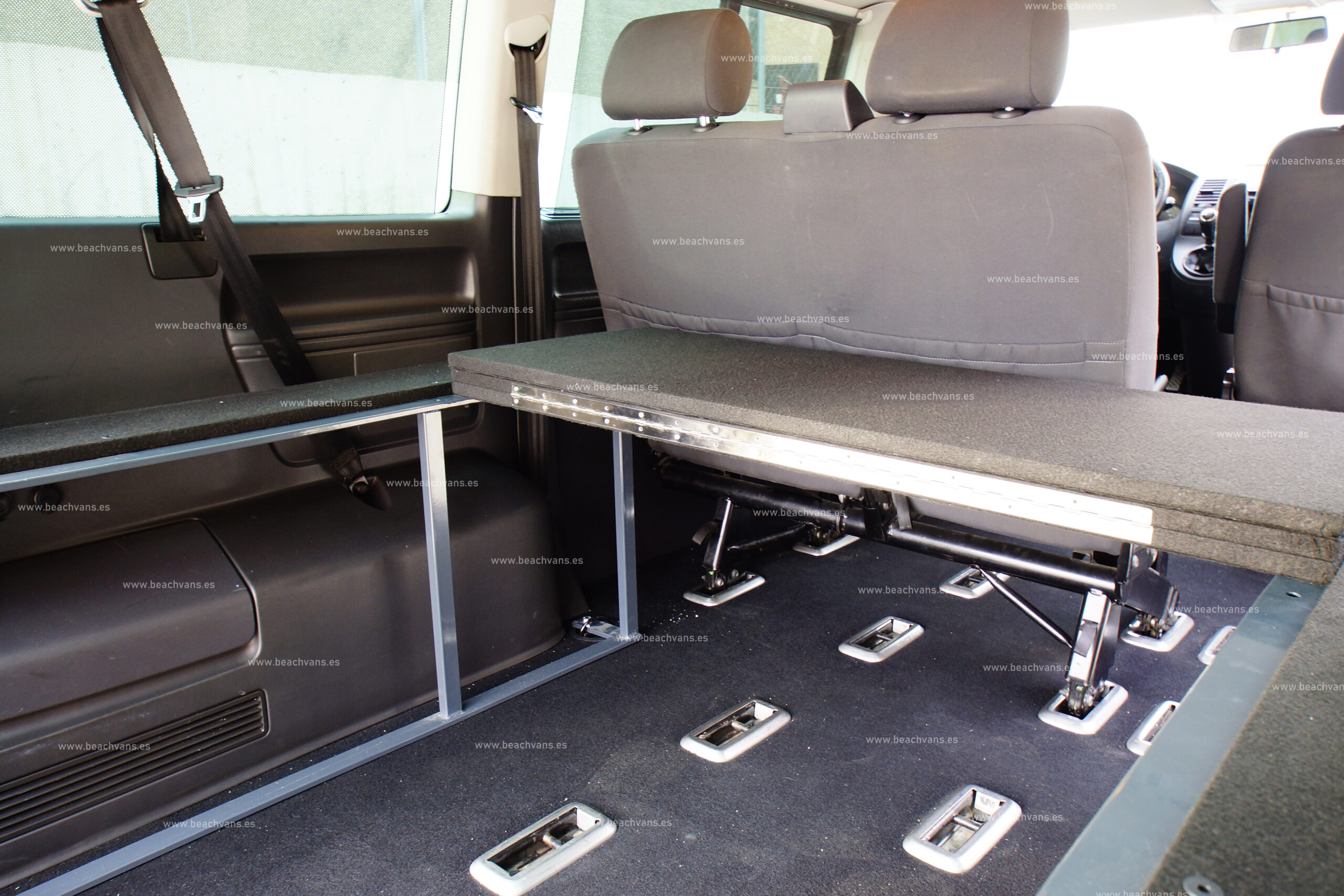 Kit de cama para Volkswagen Caravelle T5/T6 2ª Fila (Corta)