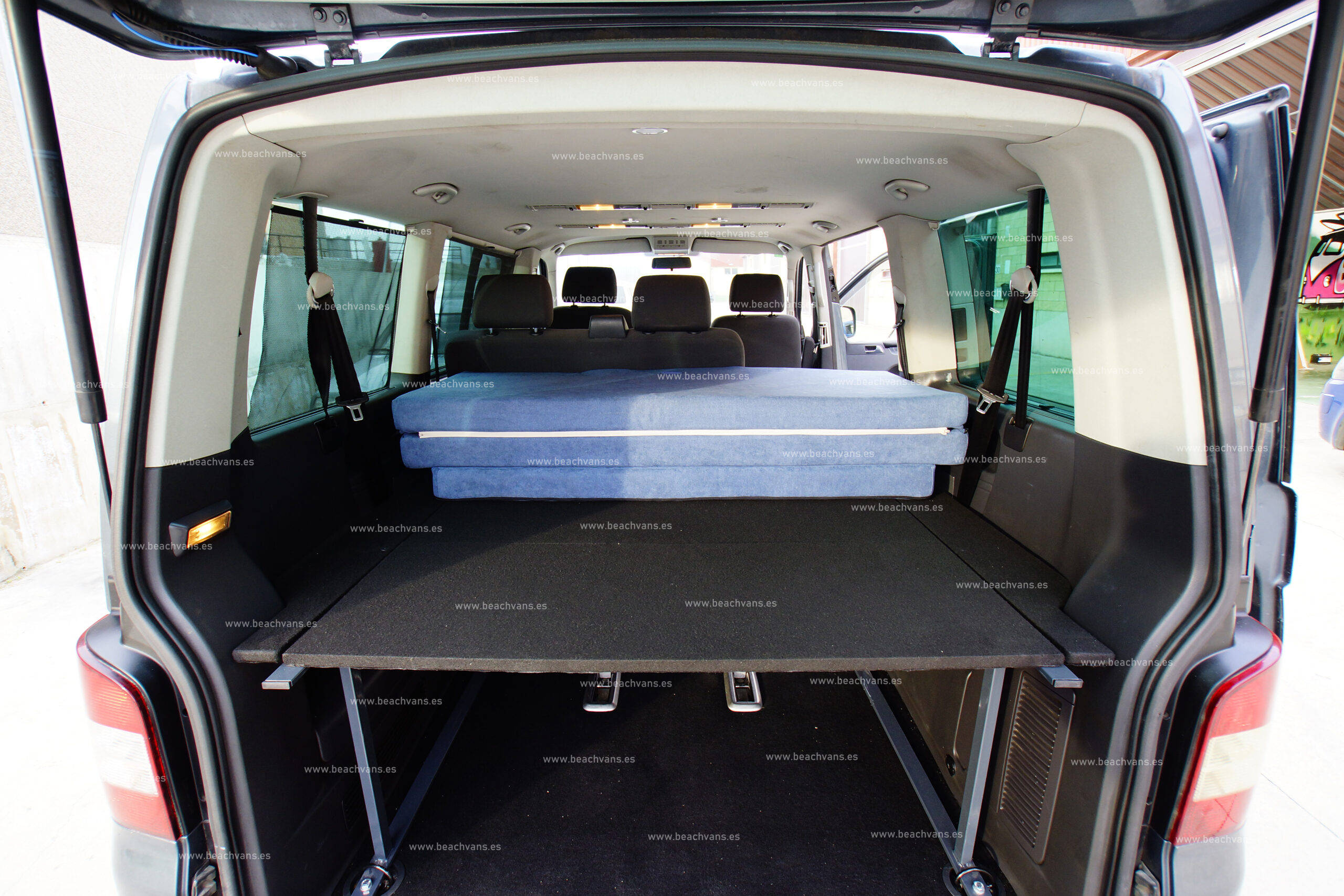 Kit de cama para Volkswagen Caravelle T5/T6 2ª Fila (Corta)